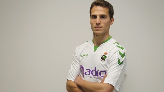 Jagoba Beobidek Burgos taldearekin fitxatu du