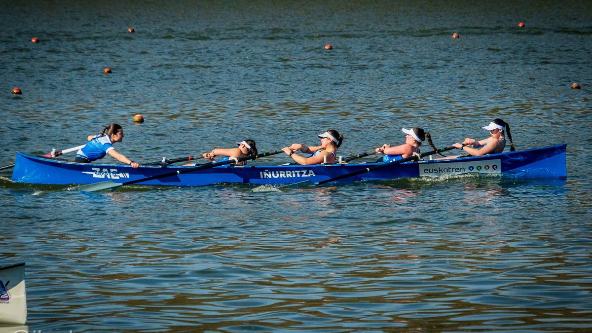 Zarazko emakume seniorrak bigarren izan dira Euskadiko Batel Txapelketan