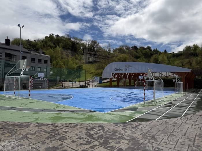 Sahatsaga kiroldegiko estalpe berria, jada herritarren eskura