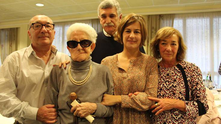 90 urteko herritarrak omendu dituzte Baigeraren Jubilatuen Astea amaitzeko
