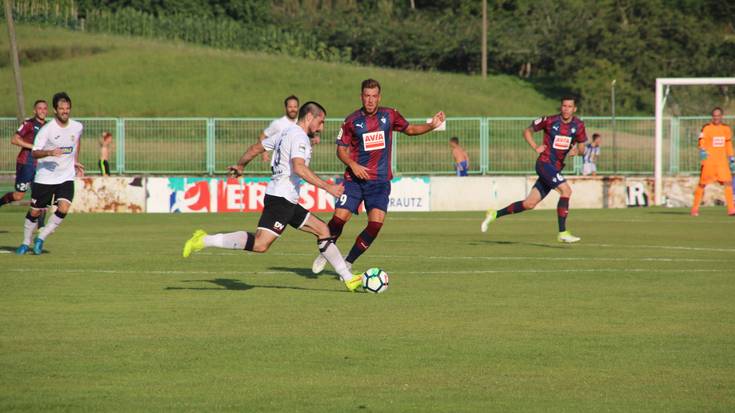 Zarauzko Hitzak zozkatu du Real Union Eibar partidarako sarrera bikoitza
