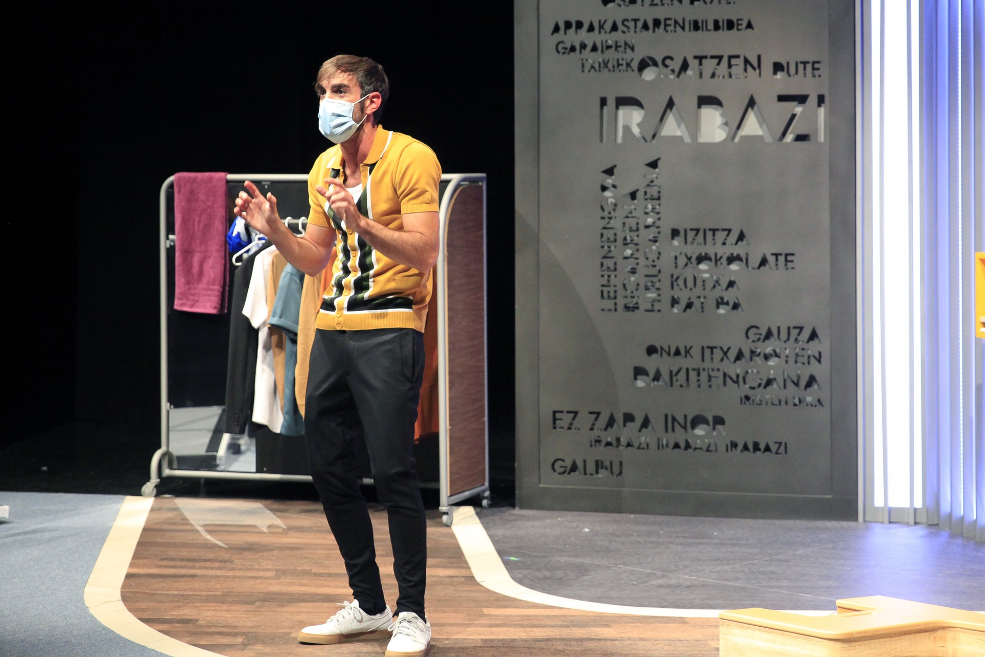 'Irabazi' antzezlana ikusteko sarrerak zozkatuko ditu Maxixatzenek bazkideen artean