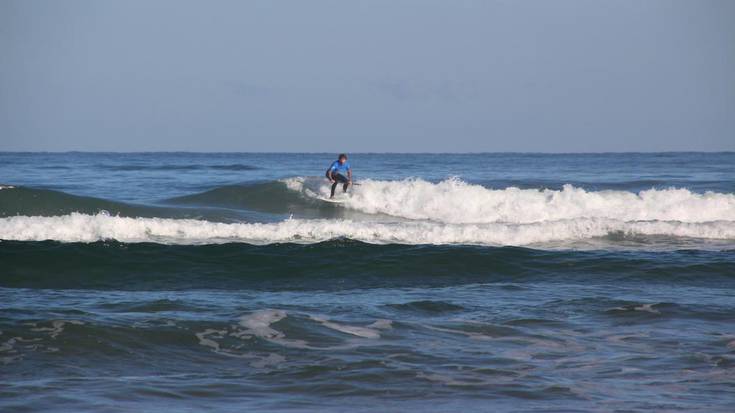 Irudietan: SUP surf txapelketa