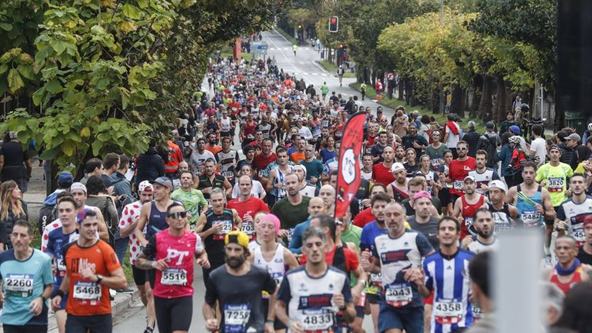 Tren zerbitzua indartuko du Euskotrenek igandean, Behobia-Donostia lasterketa dela eta