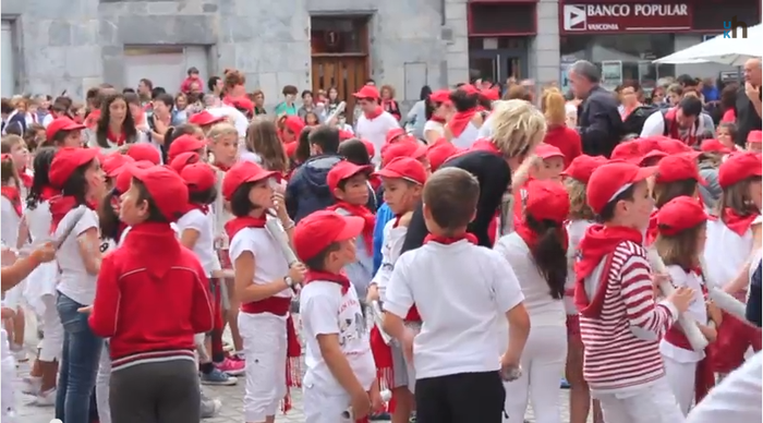 Bideoa: San Fermin Txiki eguna eskualdean