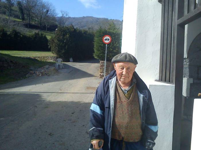 Saturnino Iztueta 'Eldu' Ernioko artzaina hil da