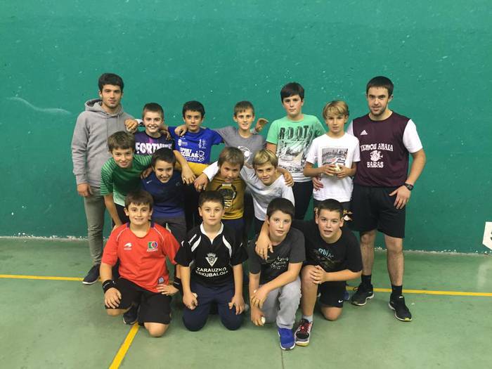 Pilota indarra hartzen ari da Getarian