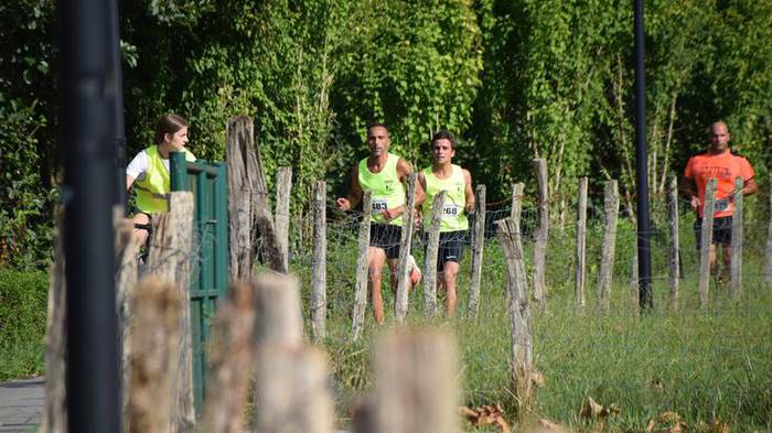 Bi oriotar igo dira Berrobirako gizonen podiumera
