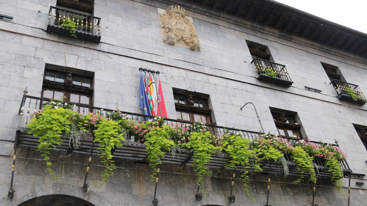 Iraurgi Berritzen garapen agentzia berrantolatzeko proposamena aztergai bihar, udalbatzarrean