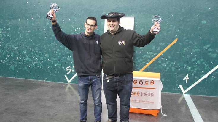 Joseba Altuna txapeldunorde izan da pilota egokituan