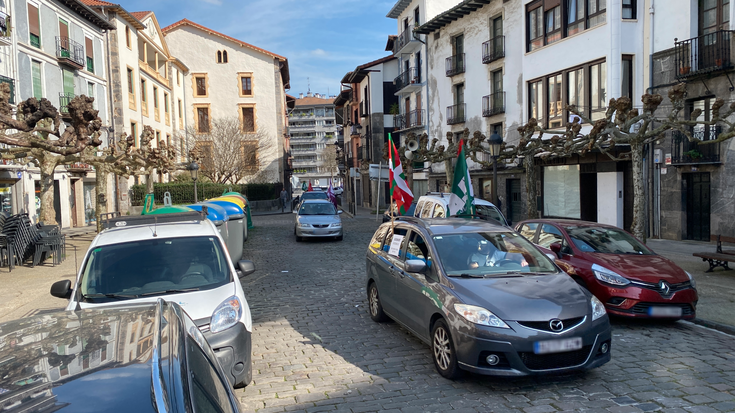 Sidenorreko langileek auto karabana egin dute