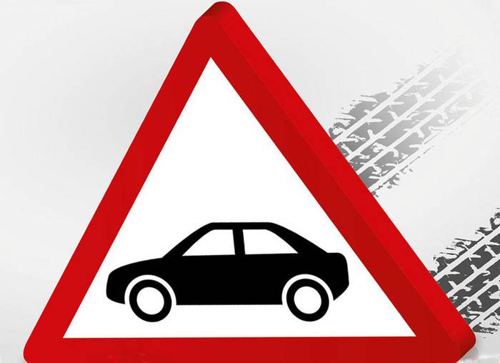 Arin zauritu da erriora eroritako autoaren gidaria