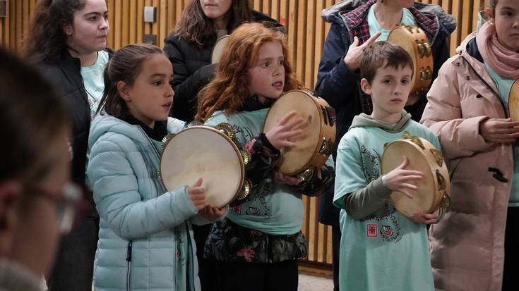 Bizkargi musika eta dantza eskolako ikasleek egun bat lehenago ospatu dute Santa Zezilia eguna