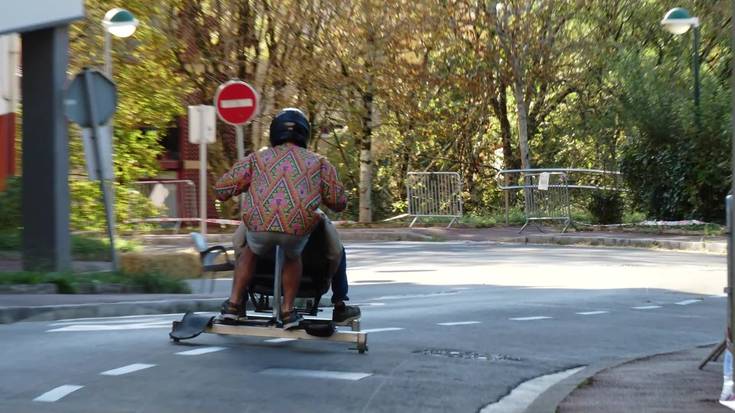 Giro paregabearekin ospatu dute Zarauzko Kuadrila Eguna