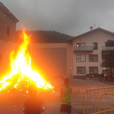 San joan sua Aizarnazabalen