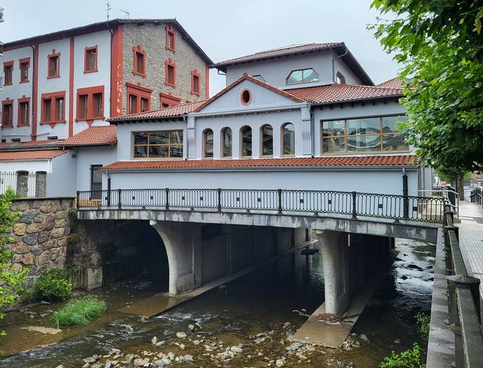 Gure merkatuaren bitxikeriak