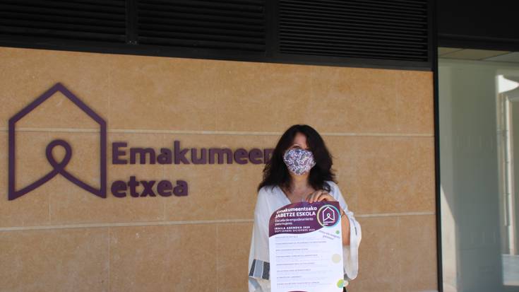 Ireki dute Emakumeentzako Jabetze Eskolako ikastaroetako izen-ematea