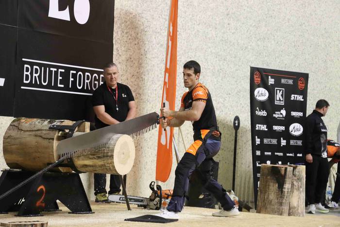 Julen Alberdi 'Txikia IV.a' Euskal Timber txapelketaren finalera sailkatu da