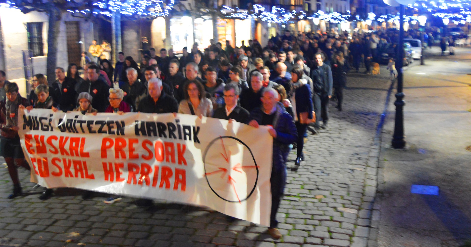 Eskerrik asko abenduaren 31ko manifestazioan parte hartzeagatik
