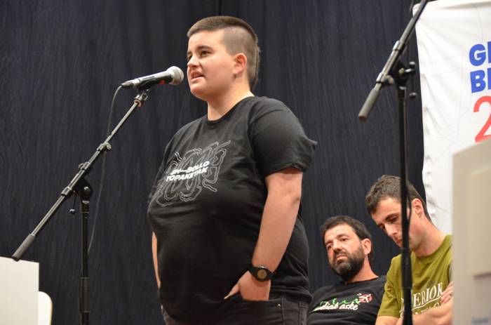 Haizea Arana nagusitu da Gipuzkoa Bertsotaneko Zestoako saioan