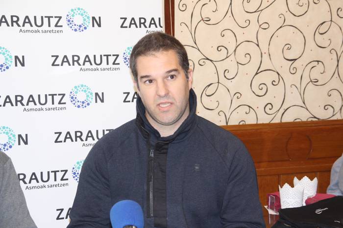 Ibai Gesalaga: "Mentalitate irekiarekin etortzeko eskatzen diet zarauztarrei"
