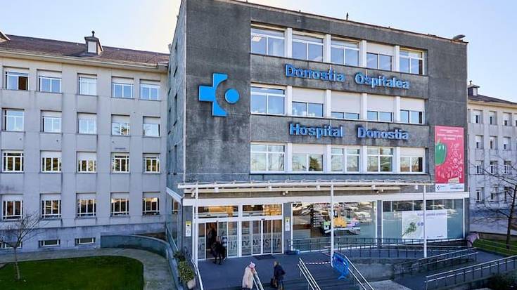 Donostia Ospitalera zuzeneko autobus zerbitzua eskatzeko sinadurak bilduko dituzte