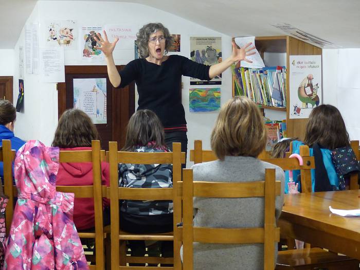 'Kontua eta zikina' helduentzako ipuin kontaketa saioa