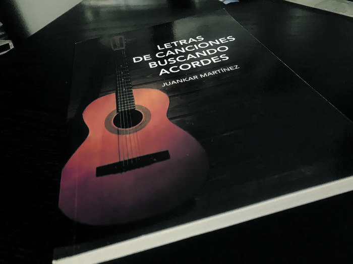 Hitzak, musika doinuen zain