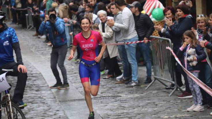 Helene Alberdik irabazi du Getariako Triatloia