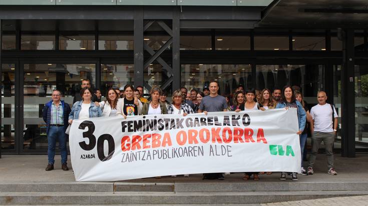 ELAren eskualdeko ordezkariek bat egin dute azaroaren 30eko greba feministarekin