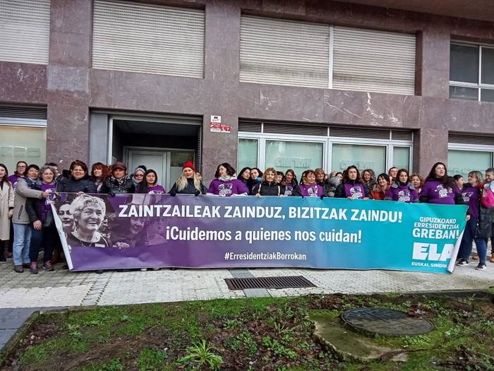 Egoitzetako patronala negoziazio mahaira aurkeztu ez dela salatu du ELAk