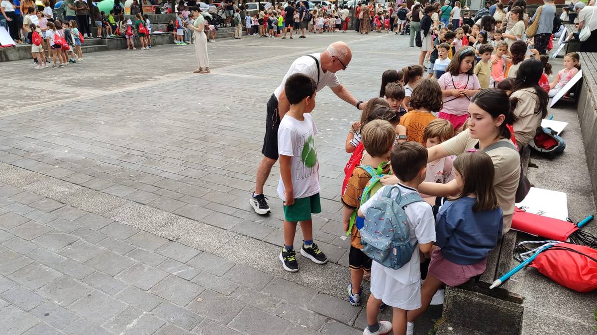Astelehenean zabalduko dituzte udalekuetarako eta udako ikastaroetarako izen emateak