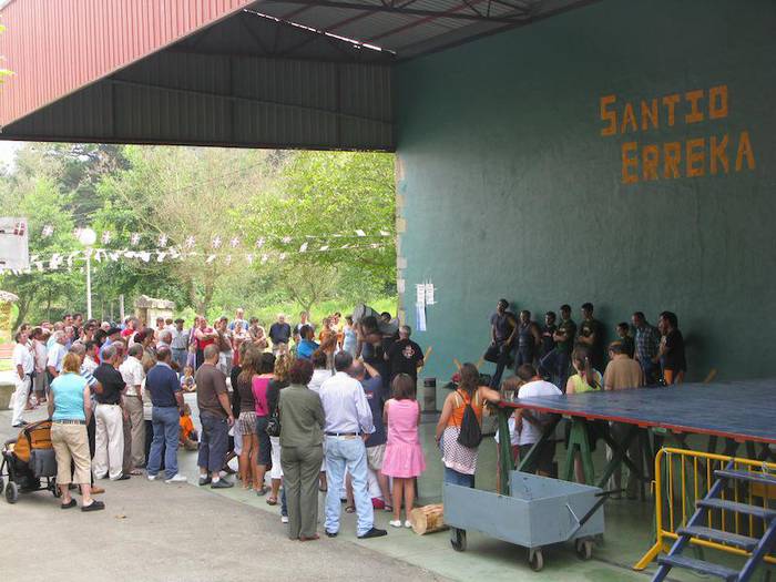 Oriotarrek Santio festetan parte hartu dezaten Txu-txu  tren zerbitzu berezia izango da