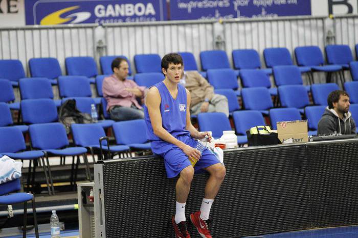ACBn debutatu du Xabier Orozek
