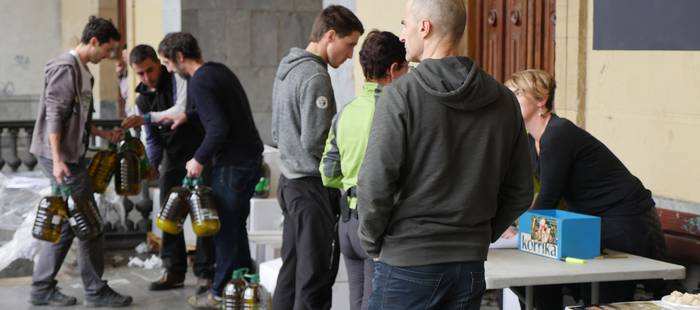 Elkargunean ostiralean eta Ikasberrin astelehenean banatuko dituzte Errigoraren udaberriko kanpainaren produktuak