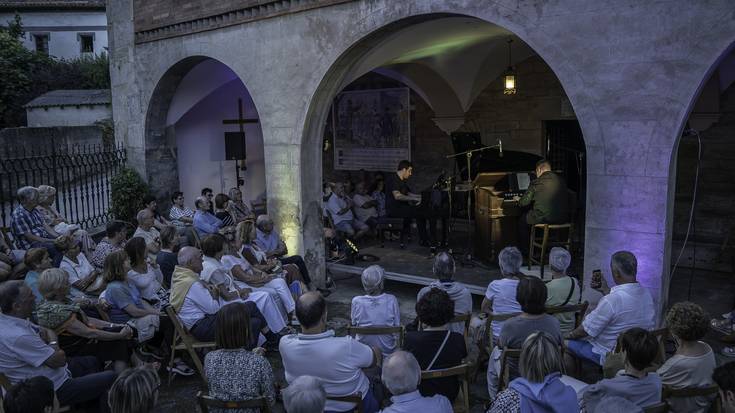 Aire(h)ari bikoteak irekiko du 34. Udaberriko Musikaldiaren programa, larunbatean