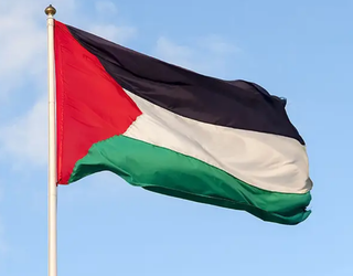 Palestinako banderak herriko ahalik eta toki gehienetan egotea nahi dutela esan du Azpeitiko alkateak