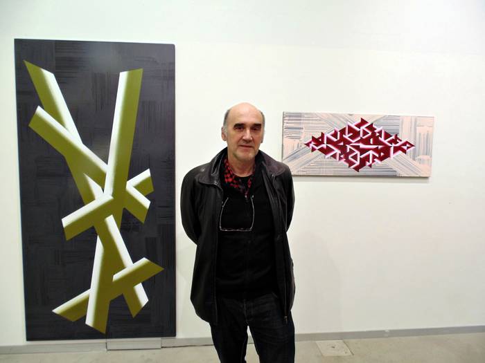 JR Elorza: "Helburua ez da irudi geometrikoa egitea, baizik eta emozio pixka bat sortzen duten irudiak egitea"