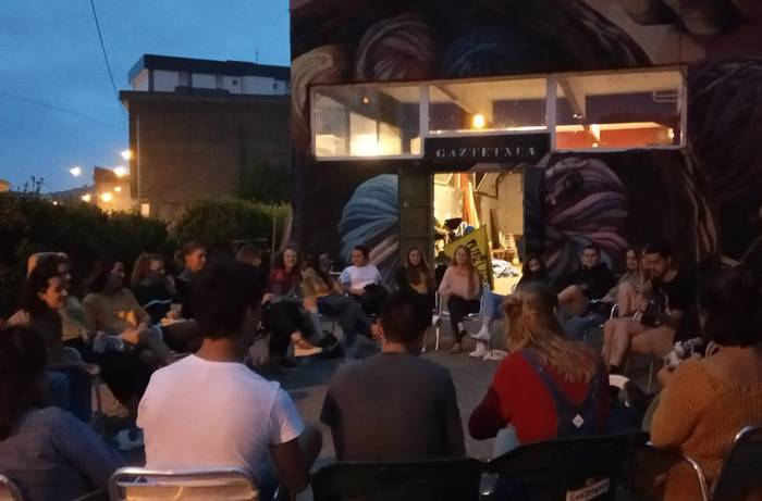 Musika eta politikaren inguruko mahai-ingurua eta kontzertuak izango dira ostegunean