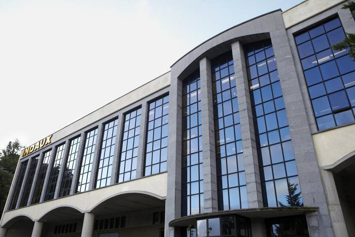 Gureak eta Indaux enpresek lankidetza hitzarmena sinatu dute