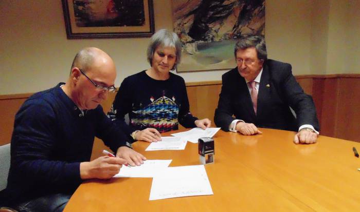 100.000 euroko diru laguntza Zumaiako futbol zelaiko azpiegiturak hobetzeko