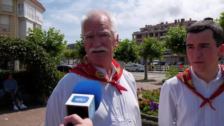 Tolosako dultzaineroek alaitu dituzte herriko kaleak beste urte batez