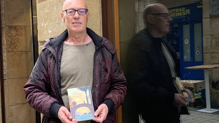 'Iragan atergabea' liburua plazaratu du Julen Belamunok