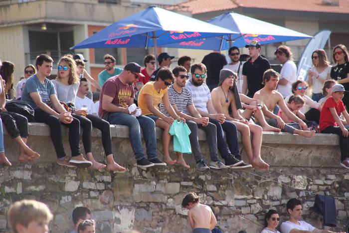 Irudietan: Giro ederra Pro Zarautz surf txapelketan