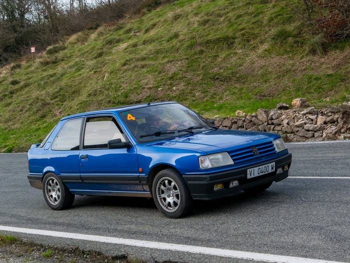86 taldek parte hartuko dute zapatuko Auto Klasikoen XXII. Rallyan