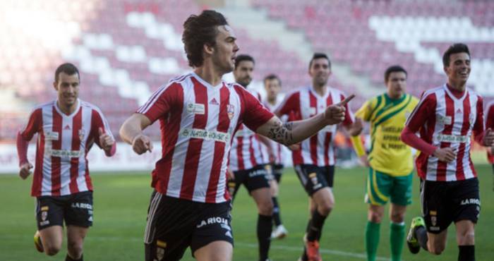 Julen Iriarte, futbolaria: "Lehenengo mailan jokatzea bada amets bat, baina baita helburua ere"