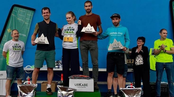 Domina bana lortu dute Unai Martinezek eta Olatz Salaberriak Uxue Trail lasterketan