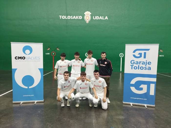 Oteiza pilota elkartea Esku Pilotako Kluben Ligako finalaren atarian gelditu da