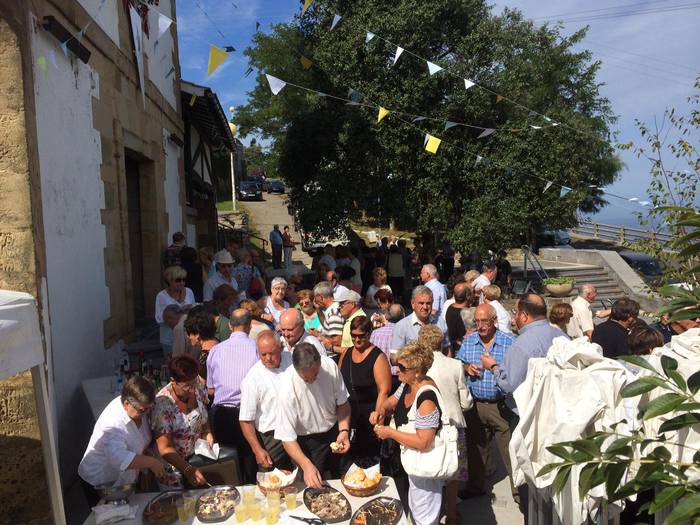 Meza eta hamaiketakoa Arritokieta egunean