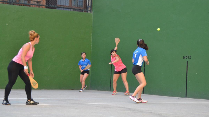 Gaur hasiko dira emakumezkoen paleta txapelketako partidak